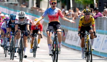 Chiara Consonni firma la tappa finale nel Giro di Annemiek