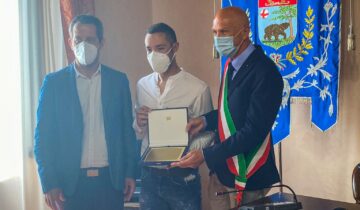 Toscana – Premiato Albanese dal comune di Reggello