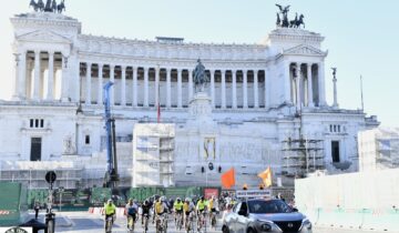 “Pedala per un sorriso” sulle strade di Roma